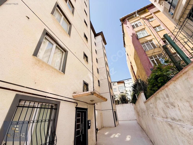 Güllübağlar Hadım Sokakta 2+1 Balkonlu Satılık Daire — fotoğraf 32