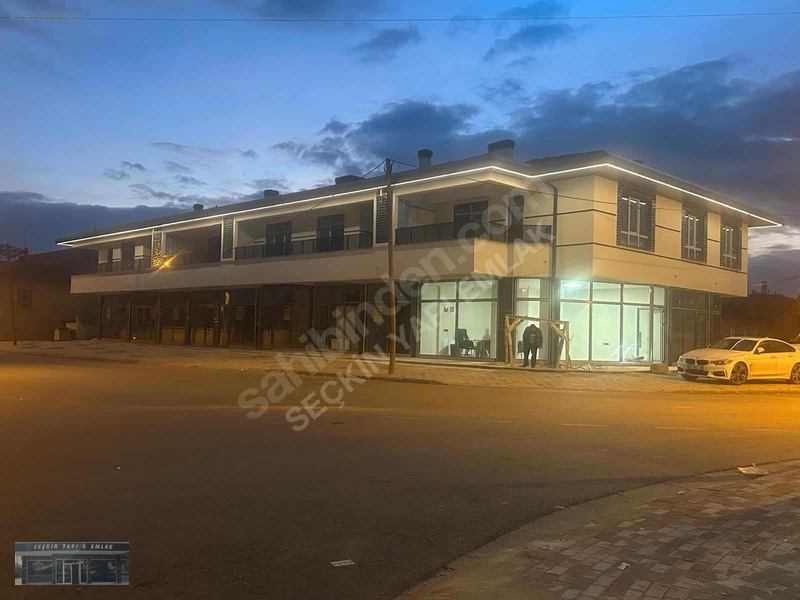 Cadde Cepheli Köşe Dükkan — fotoğraf 5