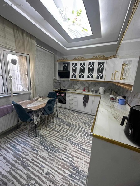 Öz Emlaktan Satılık Eskibeşevlerde 2 Katlı Müstakil Bahçeli Ev — fotoğraf 18