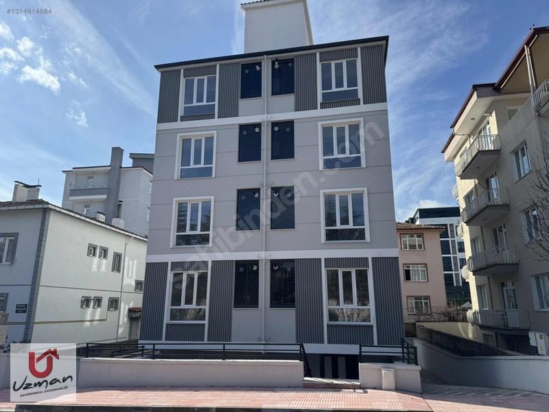 Namık Kemal Okulu Karşısı 1+1 Satılık Daire