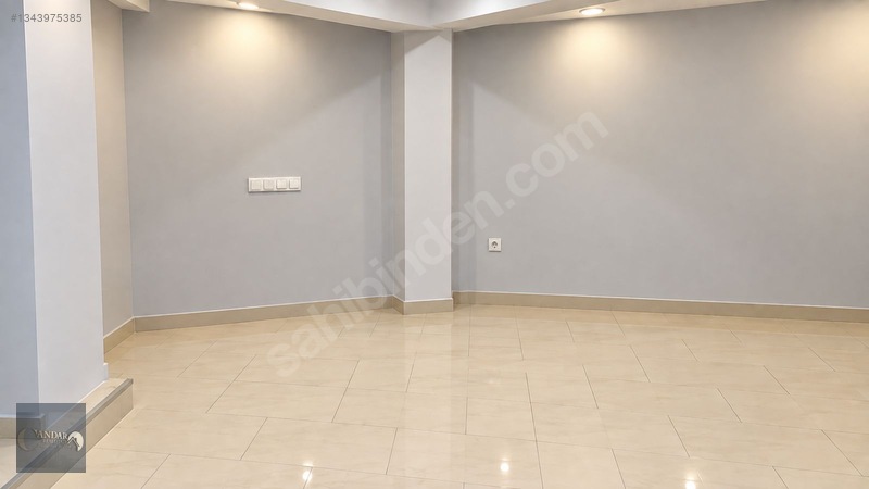 Limanda Denize 600 Mt Site İçinde Caddeye Cephe Satılık Dükkan — fotoğraf 4