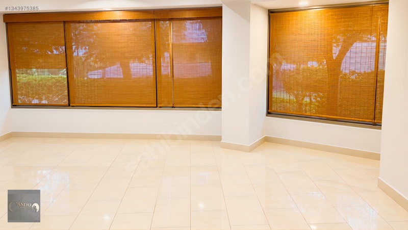 Limanda Denize 600 Mt Site İçinde Caddeye Cephe Satılık Dükkan — fotoğraf 5
