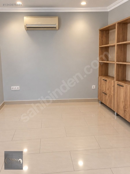 Limanda Denize 600 Mt Site İçinde Caddeye Cephe Satılık Dükkan — fotoğraf 13