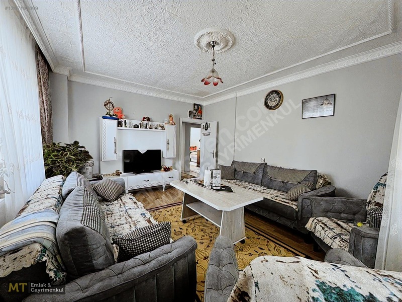 Mt Emlaktan Ellibeşevlerde Satılık 2+1 Bakımlı Daire