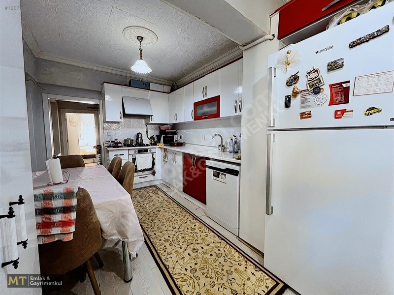 Mt Emlaktan Ellibeşevlerde Satılık 2+1 Bakımlı Daire — fotoğraf 4