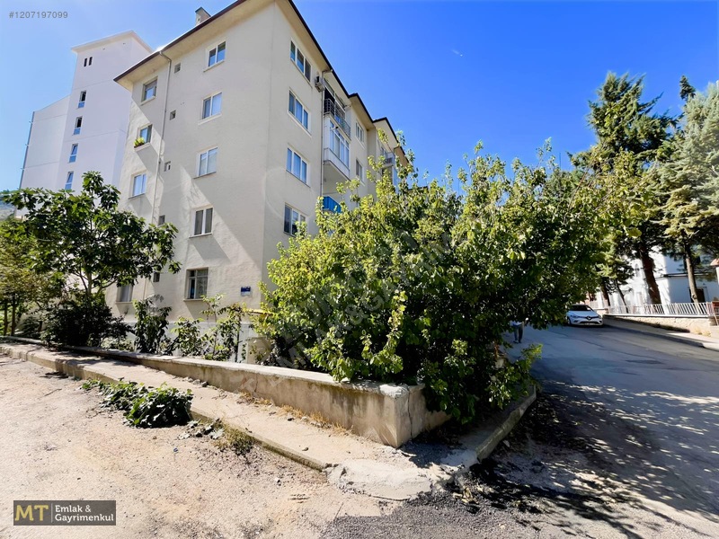 Mt Emlaktan Ellibeşevlerde Satılık 2+1 Bakımlı Daire — fotoğraf 17