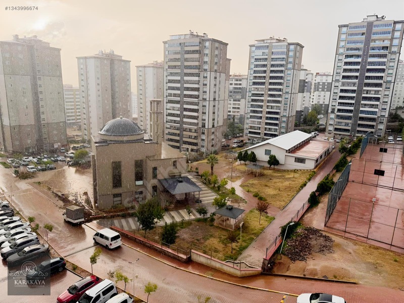 Tekerek Mahallesinde Kiralık 5+1 Daire — fotoğraf 2