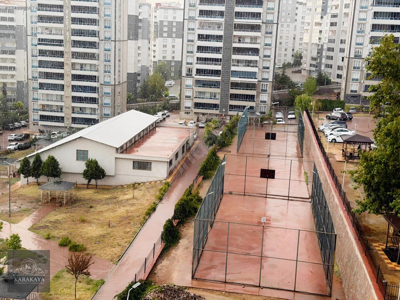 Tekerek Mahallesinde Kiralık 5+1 Daire — fotoğraf 3