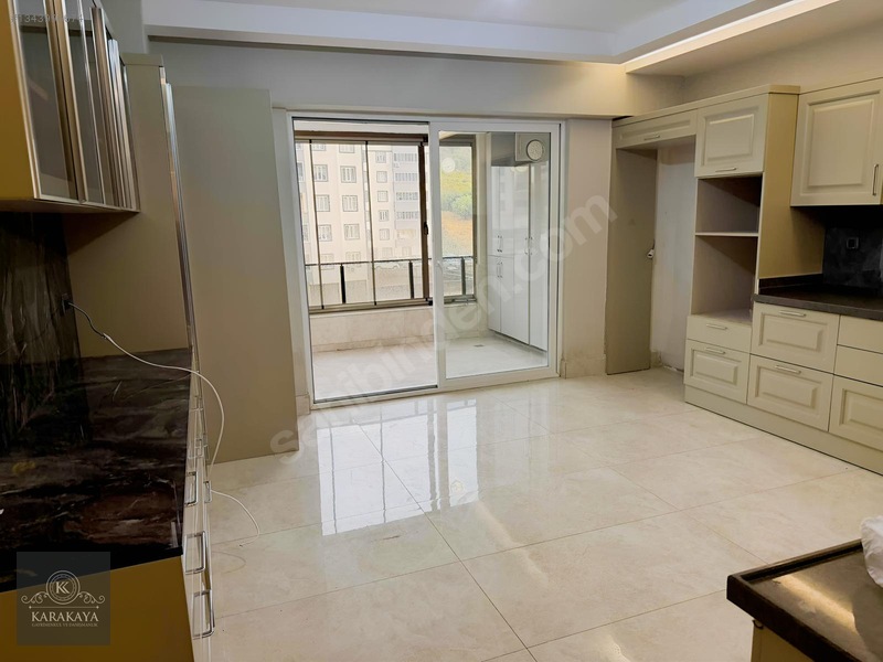 Tekerek Mahallesinde Kiralık 5+1 Daire — fotoğraf 20