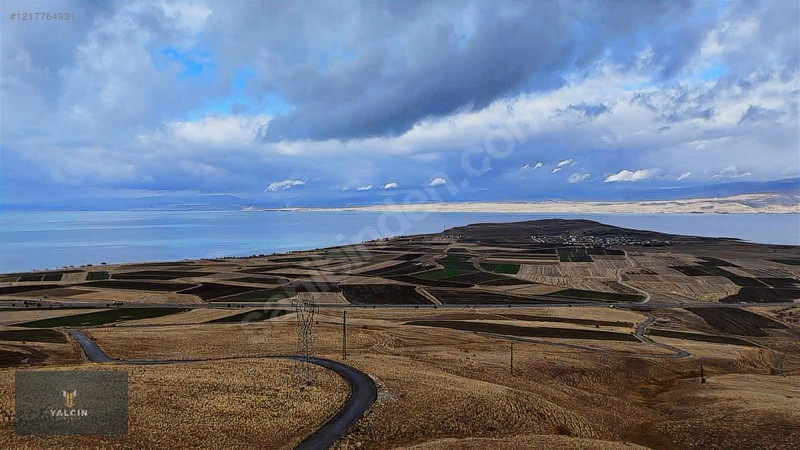 Acil Satılık Tarla Göl Manzaralı Van Tuşpa Çolpan — fotoğraf 7