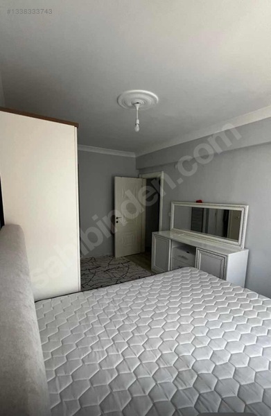 Merkezi Konumda Eşyalı 3+1 — fotoğraf 16