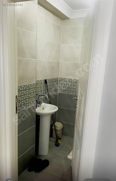 Merkezi Konumda Eşyalı 3+1 — fotoğraf 18