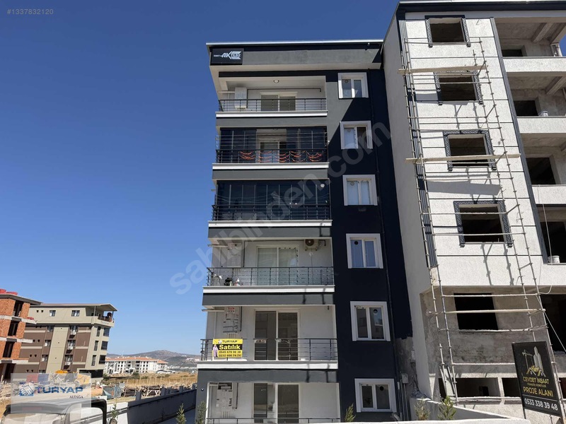 Kurtuluş Mah Yeni Adliyeye Yakın Kapalı Mutfak Satlık 3+1daire — fotoğraf 2