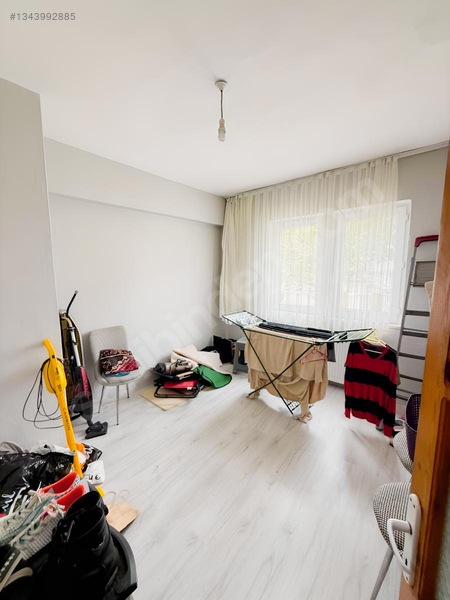 Uzmandan 5.caddede Köşe Başı Çok Geniş 2+1 Daire — fotoğraf 5