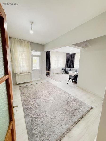 Uzmandan 5.caddede Köşe Başı Çok Geniş 2+1 Daire — fotoğraf 17
