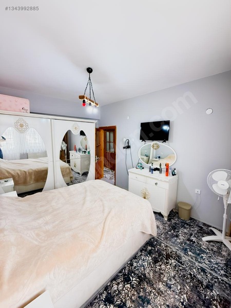 Uzmandan 5.caddede Köşe Başı Çok Geniş 2+1 Daire — fotoğraf 23