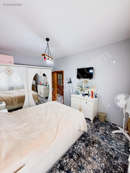 Uzmandan 5.caddede Köşe Başı Çok Geniş 2+1 Daire — fotoğraf 36
