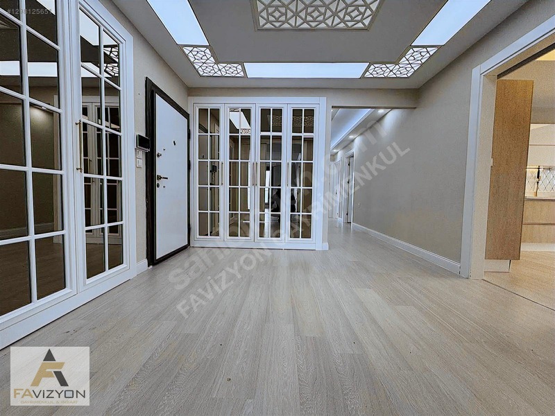 Bulvar Üstünde Şehir Manzaralı 4+1 Ultra Lüx Havuzlu Daire — fotoğraf 5