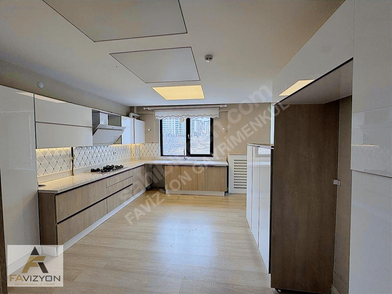 Bulvar Üstünde Şehir Manzaralı 4+1 Ultra Lüx Havuzlu Daire — fotoğraf 7