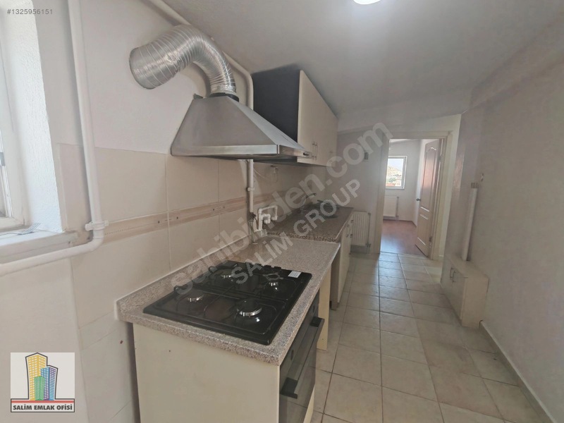 Salim Grp Emlak'tan Karaman Mh 3+0 Kiralık Daire — fotoğraf 3