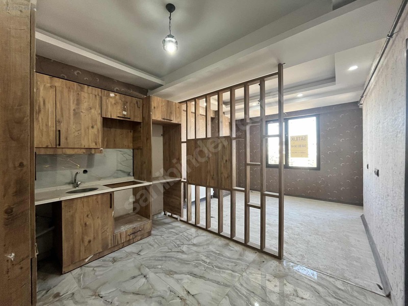 Cadde 17 Emlaktan Satılık 1+1 Şehir Hastanesi Yani Sıfır Daıre