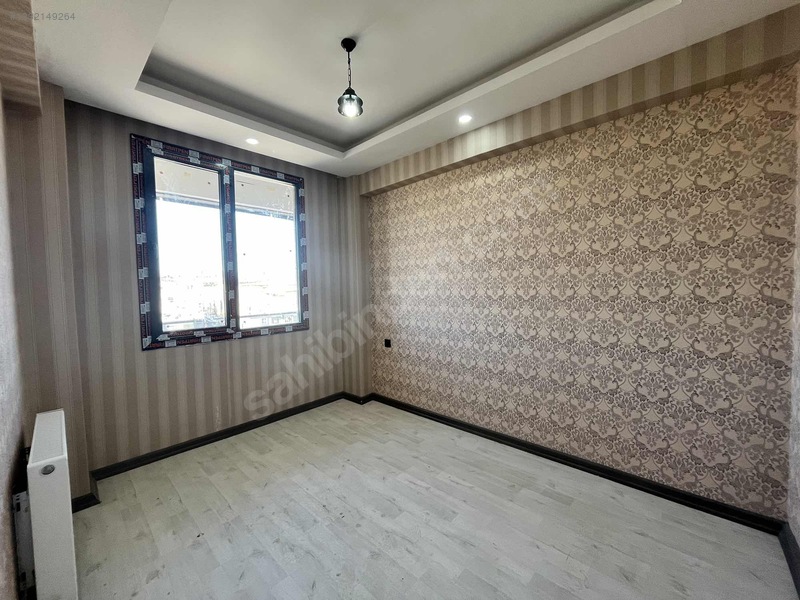 Cadde 17 Emlaktan Satılık 1+1 Şehir Hastanesi Yani Sıfır Daıre — fotoğraf 4