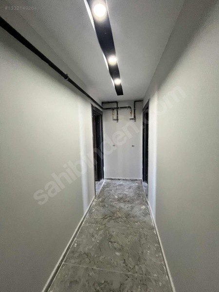 Cadde 17 Emlaktan Satılık 1+1 Şehir Hastanesi Yani Sıfır Daıre — fotoğraf 9