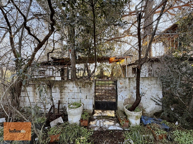 Kemalpaşa Yukarıkızılca'da Satılık Çiftlik Evi Ve Arazisi — fotoğraf 12