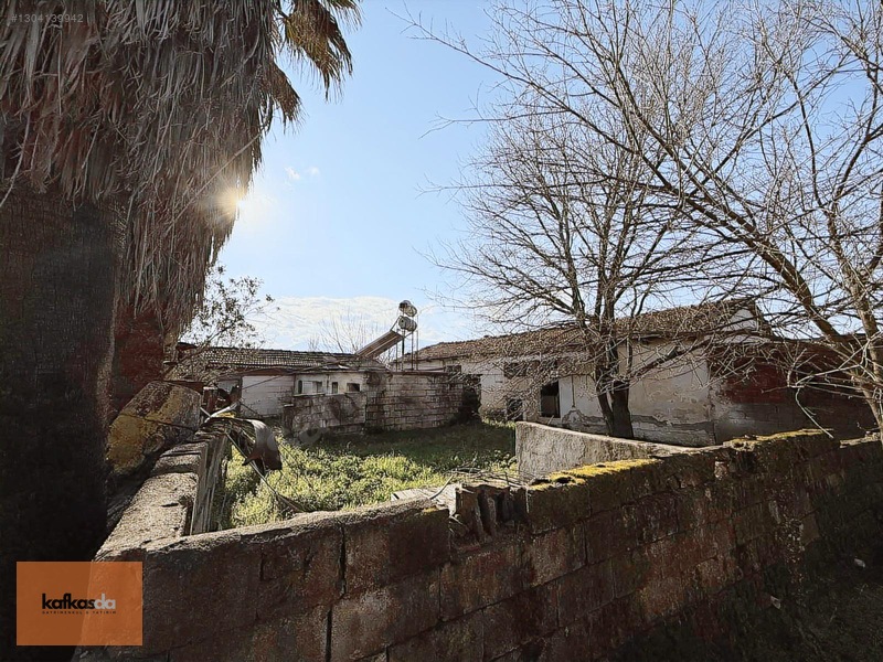 Kemalpaşa Yukarıkızılca'da Satılık Çiftlik Evi Ve Arazisi — fotoğraf 17