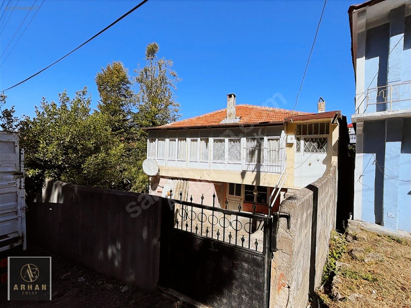 Arhan Emlak'tan Ece Mahallesinde Satılık Bahçeli Müstakil Ev — fotoğraf 25