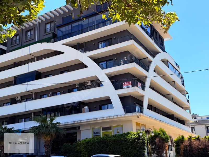 Çiğli Uğur Mumcuda Site İçi Havuzlu,3+1,ebeveyn Banyolu Daire — fotoğraf 3