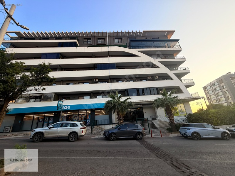 Çiğli Uğur Mumcuda Site İçi Havuzlu,3+1,ebeveyn Banyolu Daire — fotoğraf 5