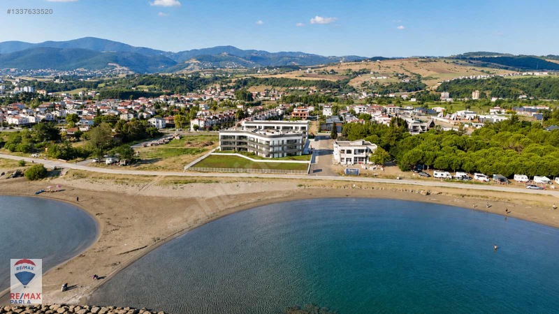 İbrahim Bülbül-Denize Cephe/Havuzlu Site/ Özel Bahçeli 3+1 Daire