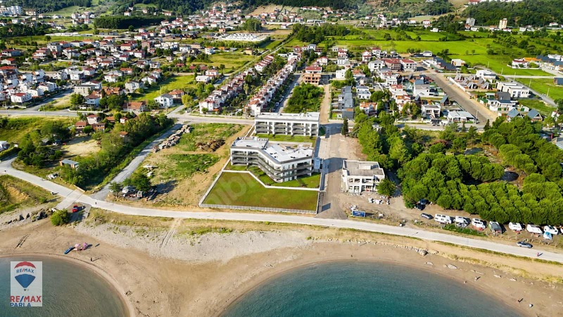 İbrahim Bülbül-denize Cephe/havuzlu Site/ Özel Bahçeli 3+1 Daire — fotoğraf 2