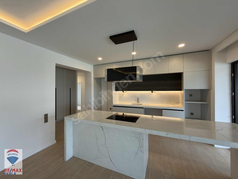 İbrahim Bülbül-denize Cephe/havuzlu Site/ Özel Bahçeli 3+1 Daire — fotoğraf 13