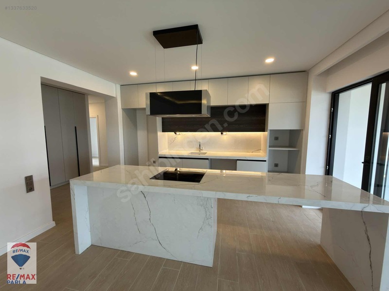 İbrahim Bülbül-denize Cephe/havuzlu Site/ Özel Bahçeli 3+1 Daire — fotoğraf 16