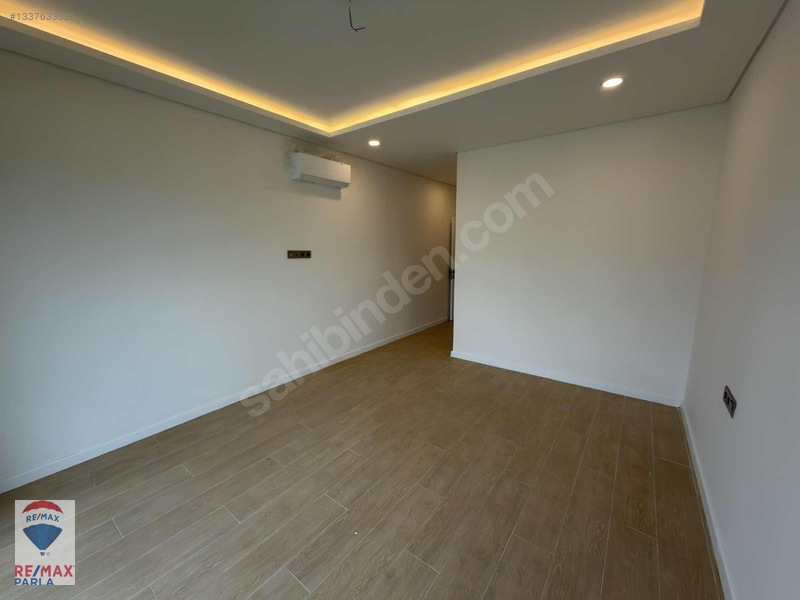 İbrahim Bülbül-denize Cephe/havuzlu Site/ Özel Bahçeli 3+1 Daire — fotoğraf 24