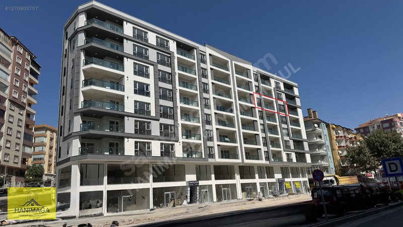 Satılık Geniş 2+1 Daire Harika Konumda Cadde Cepheli 5.kat — fotoğraf 3