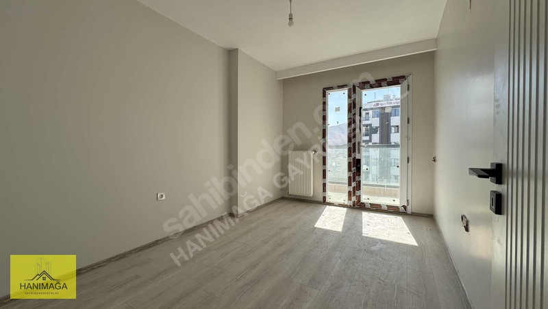 Satılık Geniş 2+1 Daire Harika Konumda Cadde Cepheli 5.kat — fotoğraf 16