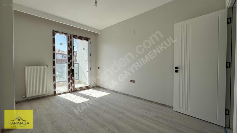 Satılık Geniş 2+1 Daire Harika Konumda Cadde Cepheli 5.kat — fotoğraf 17