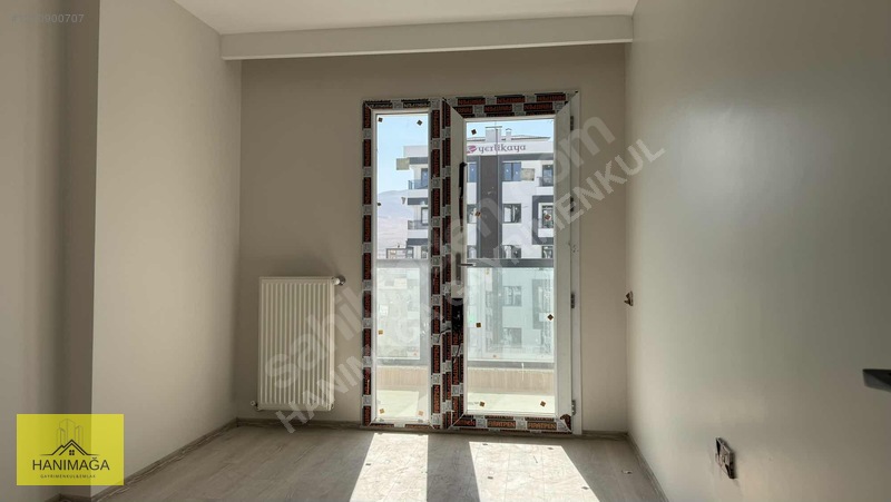 Satılık Geniş 2+1 Daire Harika Konumda Cadde Cepheli 5.kat — fotoğraf 18