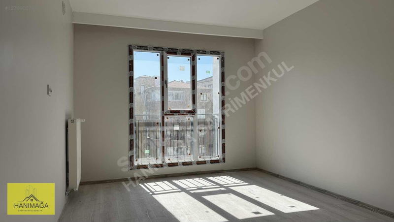 Satılık Geniş 2+1 Daire Harika Konumda Cadde Cepheli 5.kat — fotoğraf 22