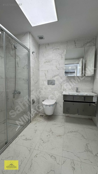 Satılık Geniş 2+1 Daire Harika Konumda Cadde Cepheli 5.kat — fotoğraf 24