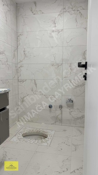 Satılık Geniş 2+1 Daire Harika Konumda Cadde Cepheli 5.kat — fotoğraf 27