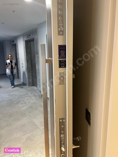 Evora İzmirde 1. Kat 1+1 Balkonlu 65 M2 Kiralık Ofis — fotoğraf 8