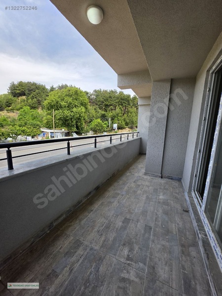 Onay Emlaktan Barbarosta Satılık Geniş 1+1 Balkonlu Daire — fotoğraf 7