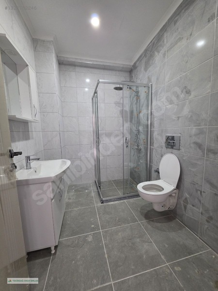 Onay Emlaktan Barbarosta Satılık Geniş 1+1 Balkonlu Daire — fotoğraf 24