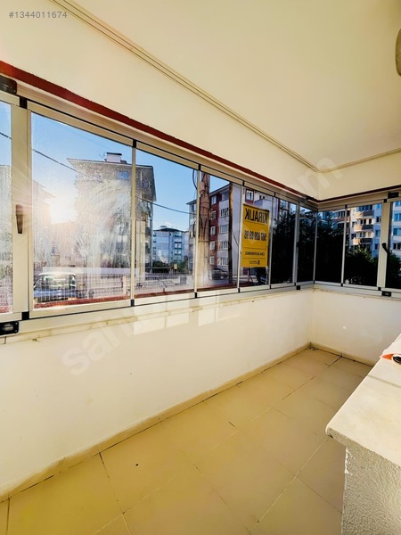 Lina Gayrimenkul'den 5000 Evler Bahçelievlerde Kiralık 2+1 Daire — fotoğraf 5