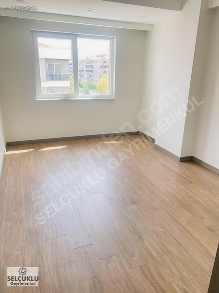 Yenişafakta Prestijli Sitede, Konforlu Ve Modern 3,5+1 Daire — fotoğraf 6