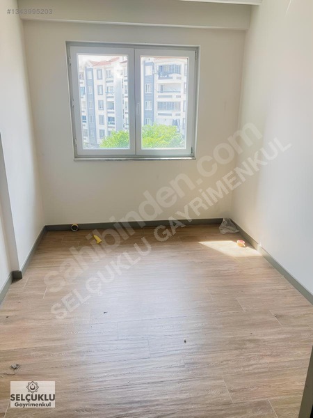 Yenişafakta Prestijli Sitede, Konforlu Ve Modern 3,5+1 Daire — fotoğraf 10